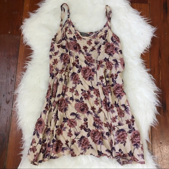 Don’t Ask Why Dresses & Skirts - Don’t Ask Why Cream Floral Sundress Size S